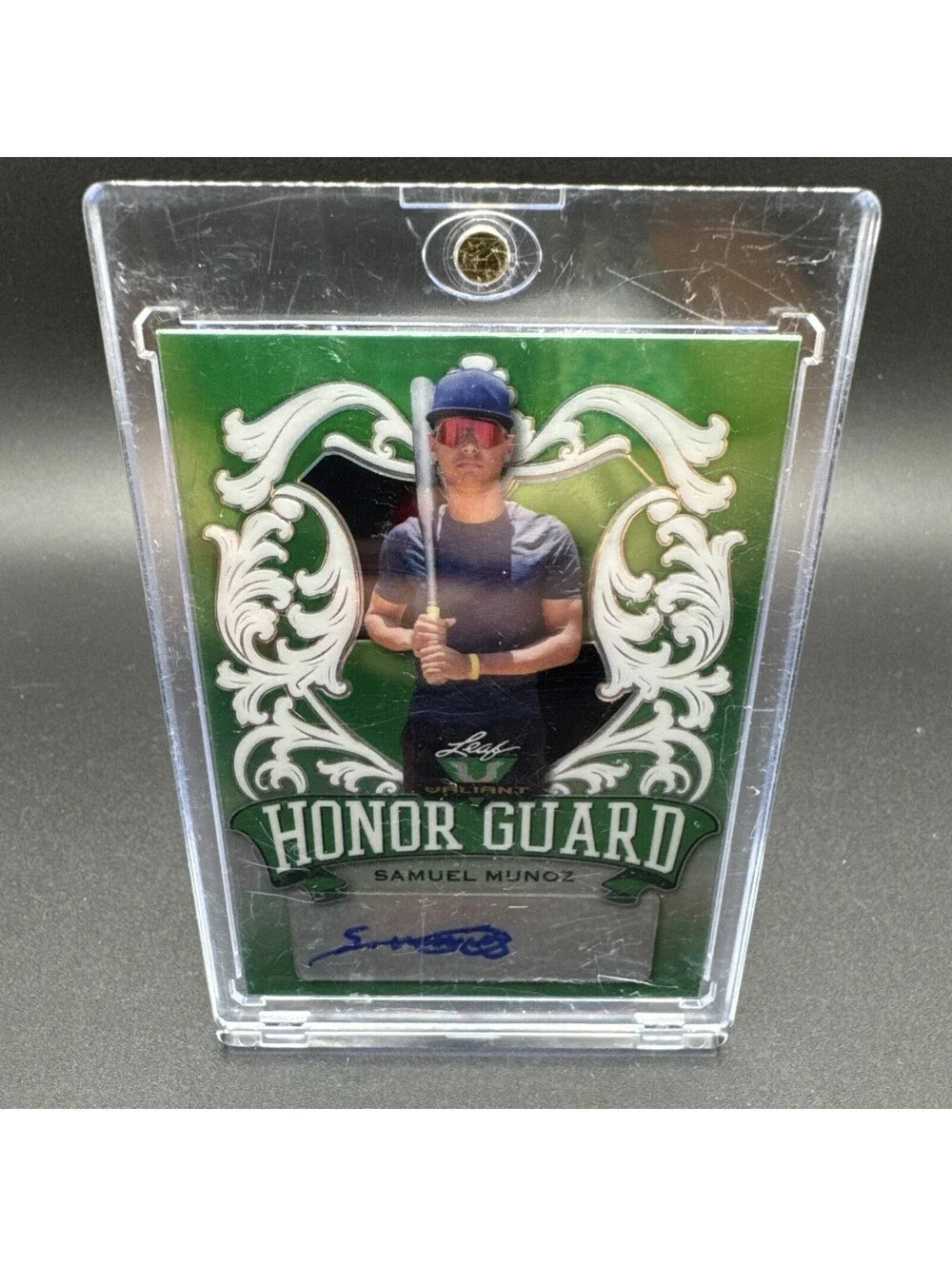 Samuel Munoz Signed Valiant Honor Guard HG-SM1 - 2021 Leaf with Protector